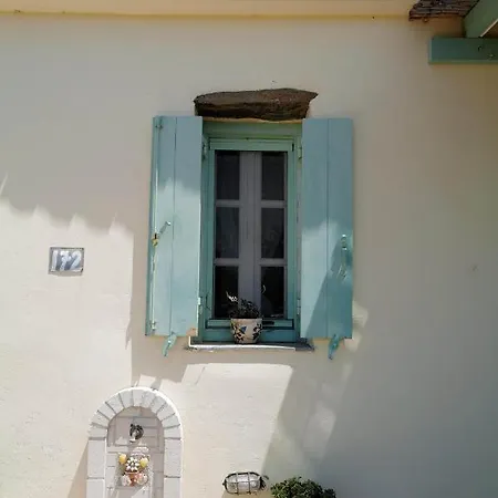 Kalimera House *